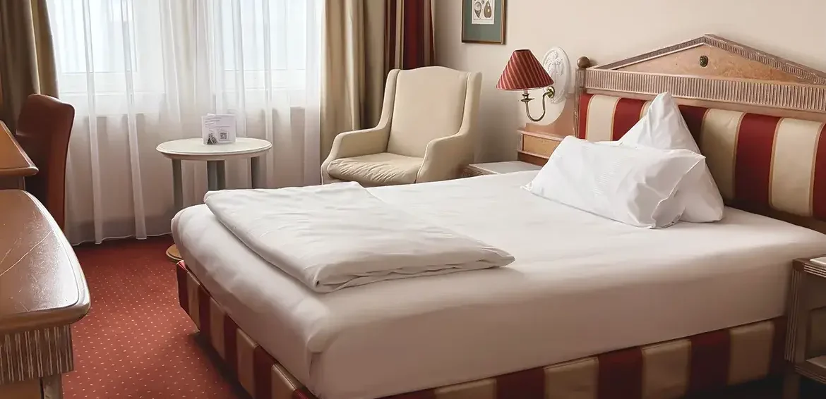 Komfort Zimmer Bett 04 1170x781 1