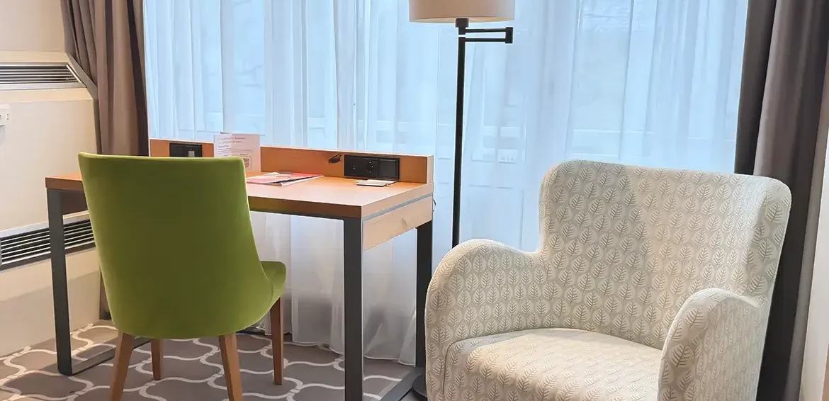 Superior Zimmer Schreibtisch 02 1170x781 1
