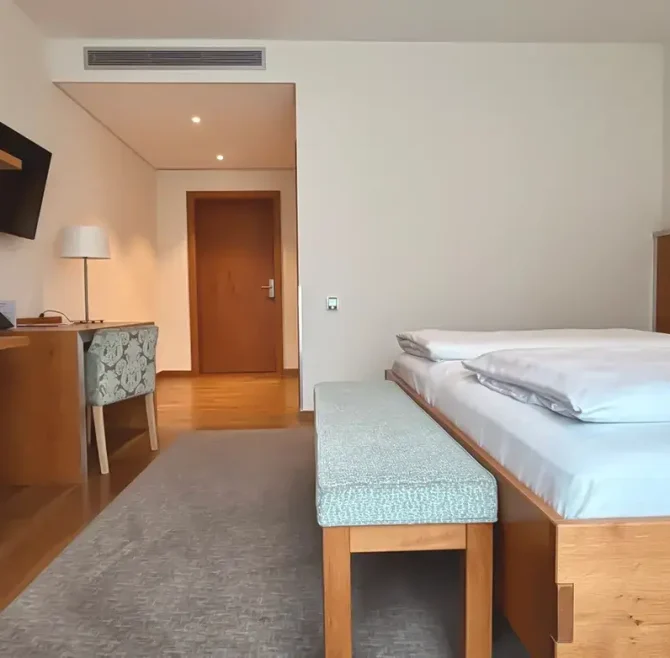Unsere Zimmer 48 First Class Zimmer 1170x781 1