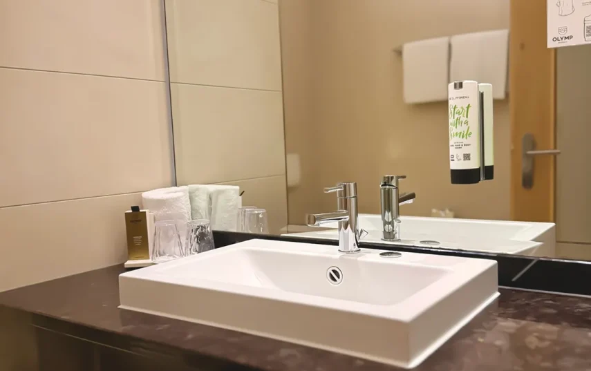 Junior Suite Bad 01 1170x781 1
