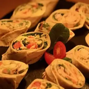 Raum Ideenreich 10 Bunte Tortilla-Rollen mit Gemüse